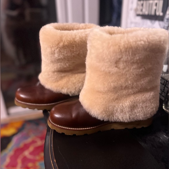 Gorgeous Rare Ugg Leather exposed Sherpa boots Sz 8 - Picture 5 of 6